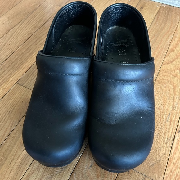 Dansko | Shoes | Dansko Black Oiled Clogs Size 38 758 Us